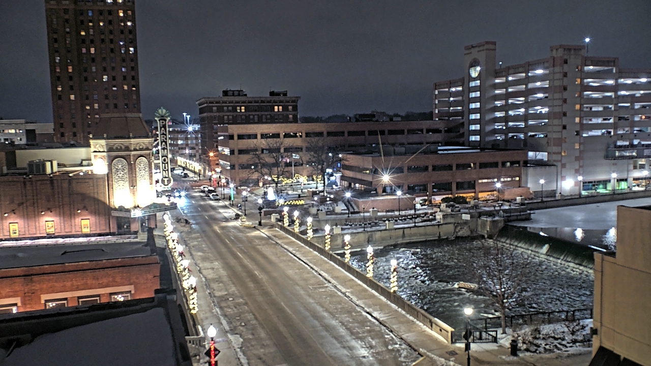 Thumbnail for current weather camera view from City of Aurora IL in Aurora, Illinois