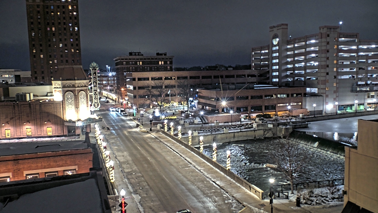 Thumbnail for current weather camera view from City of Aurora IL in Aurora, Illinois