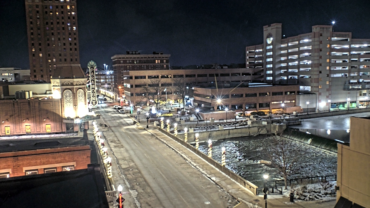 Thumbnail for current weather camera view from City of Aurora IL in Aurora, Illinois