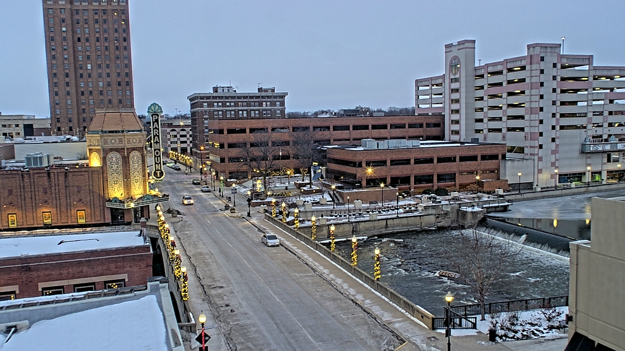 Thumbnail for current weather camera view from City of Aurora IL in Aurora, Illinois