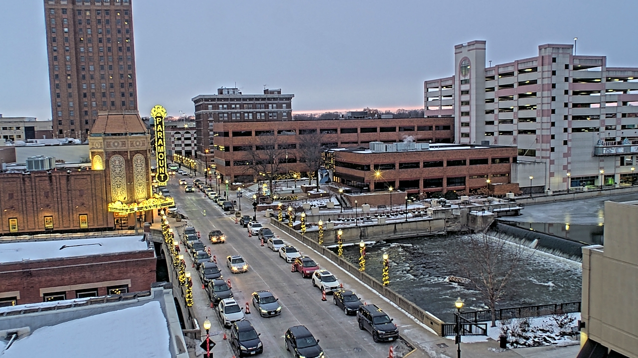 Thumbnail for current weather camera view from City of Aurora IL in Aurora, Illinois