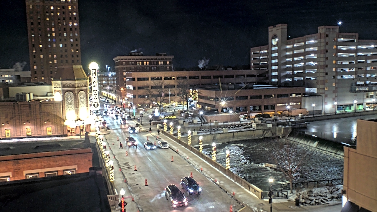 Thumbnail for current weather camera view from City of Aurora IL in Aurora, Illinois