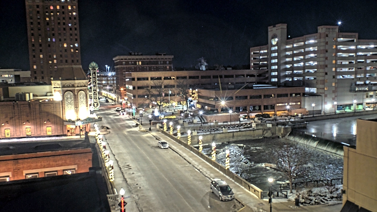 Thumbnail for current weather camera view from City of Aurora IL in Aurora, Illinois