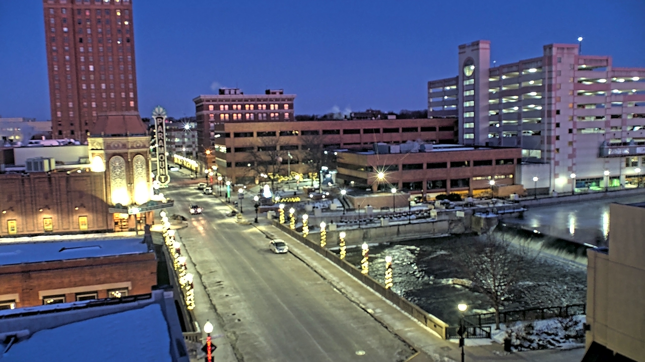 Thumbnail for current weather camera view from City of Aurora IL in Aurora, Illinois