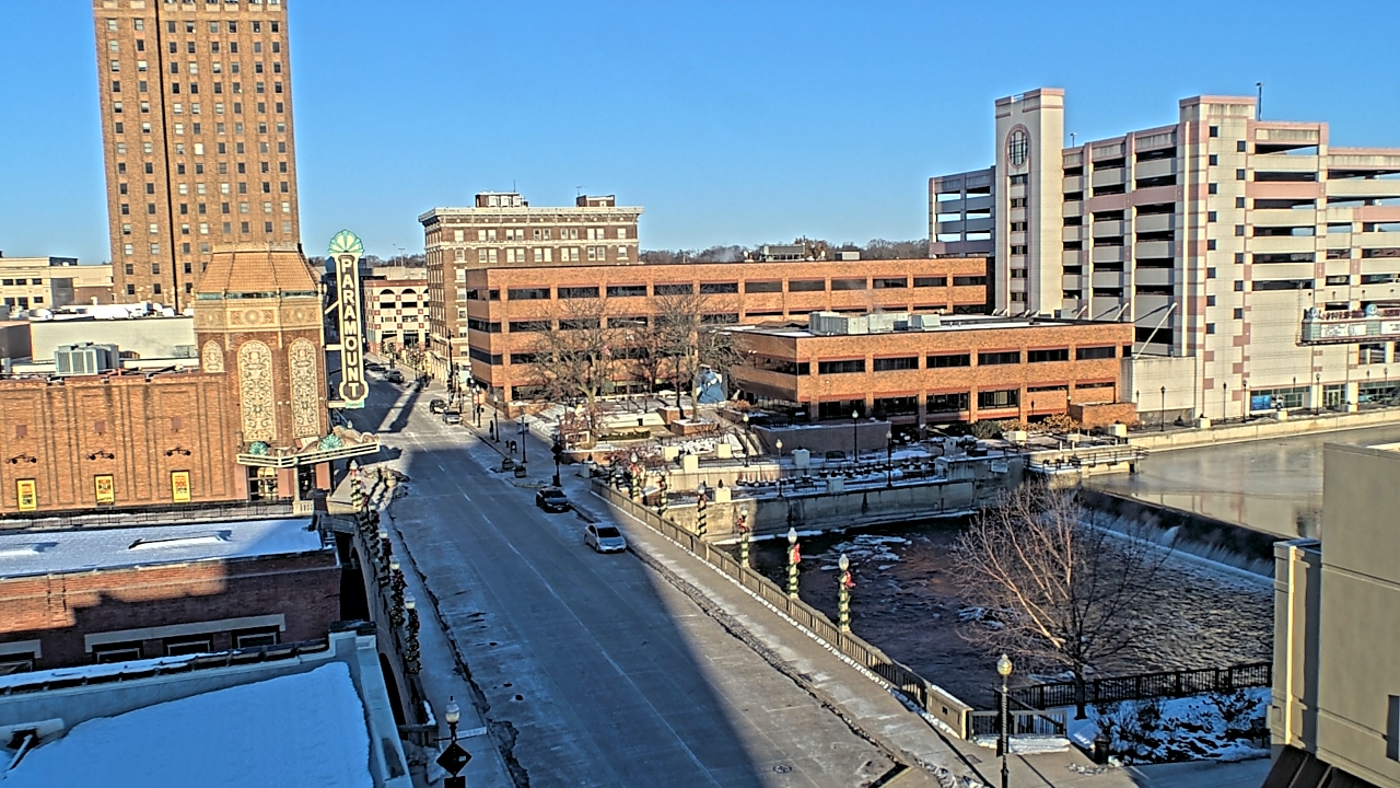 Thumbnail for current weather camera view from City of Aurora IL in Aurora, Illinois