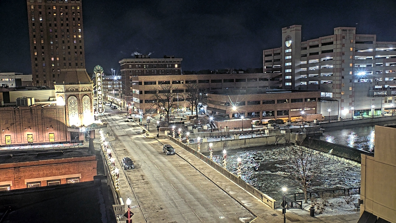 Thumbnail for current weather camera view from City of Aurora IL in Aurora, Illinois
