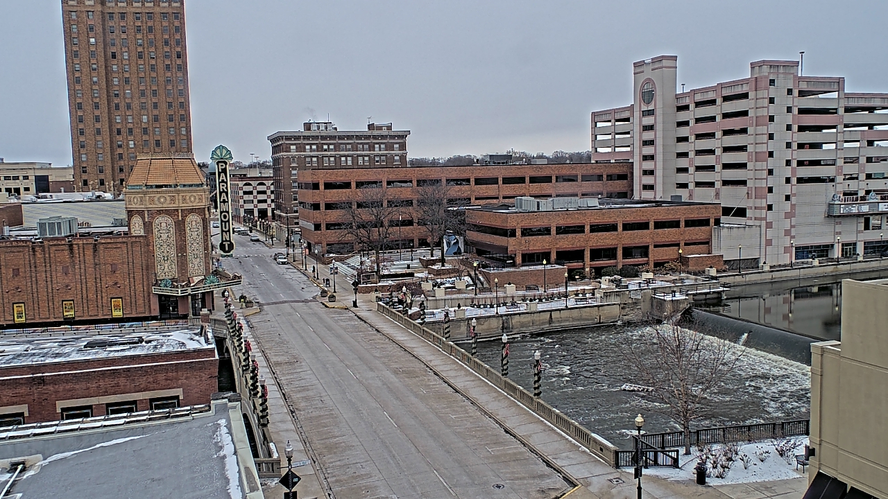 Thumbnail for current weather camera view from City of Aurora IL in Aurora, Illinois