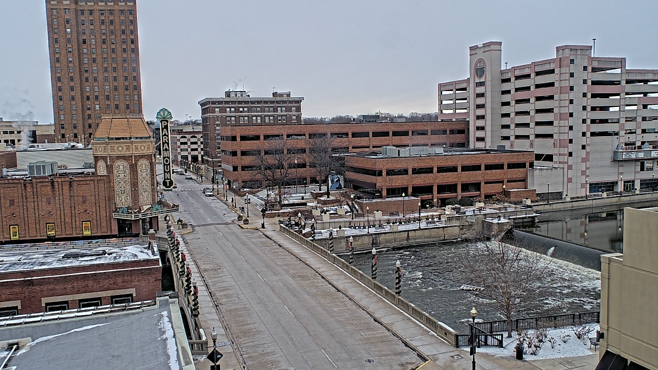 Thumbnail for current weather camera view from City of Aurora IL in Aurora, Illinois