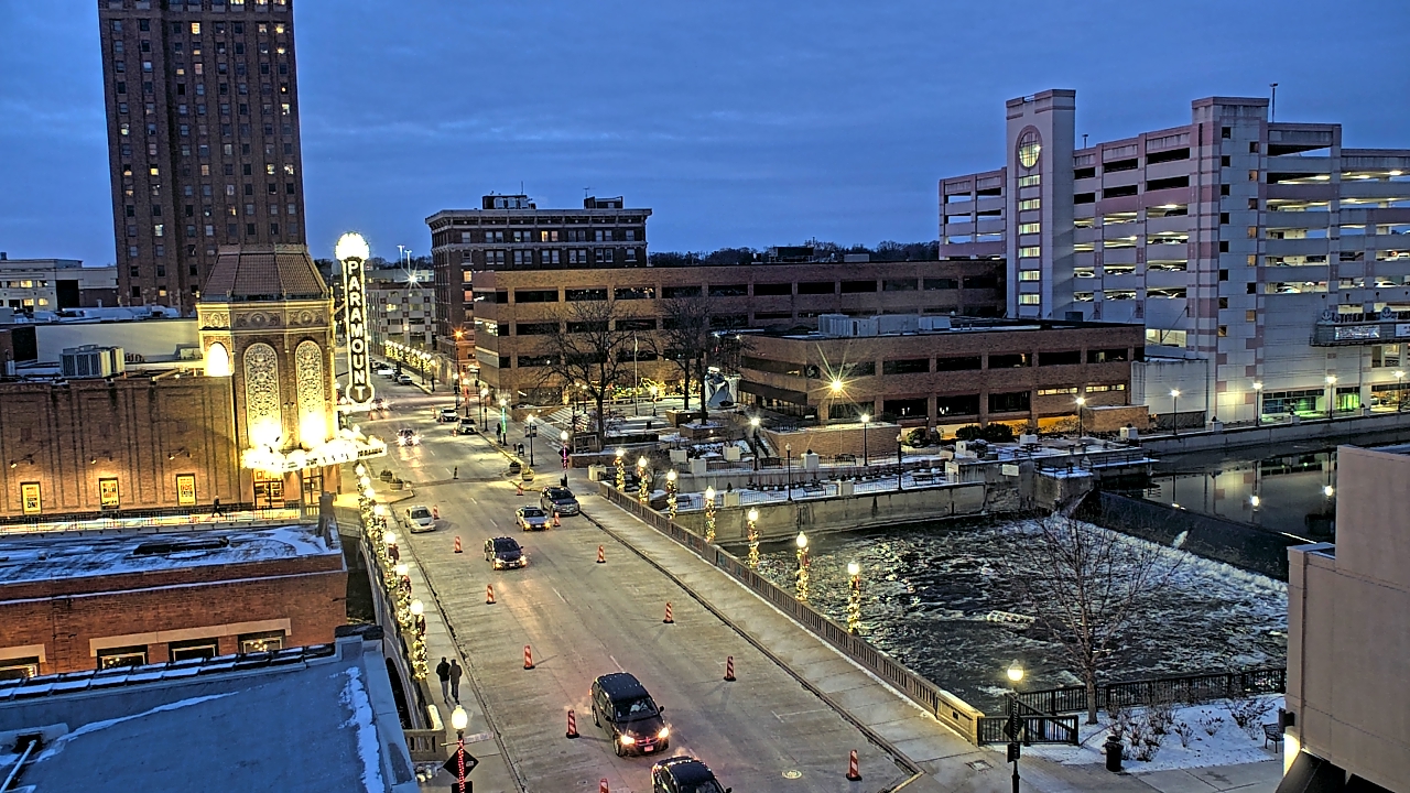 Thumbnail for current weather camera view from City of Aurora IL in Aurora, Illinois