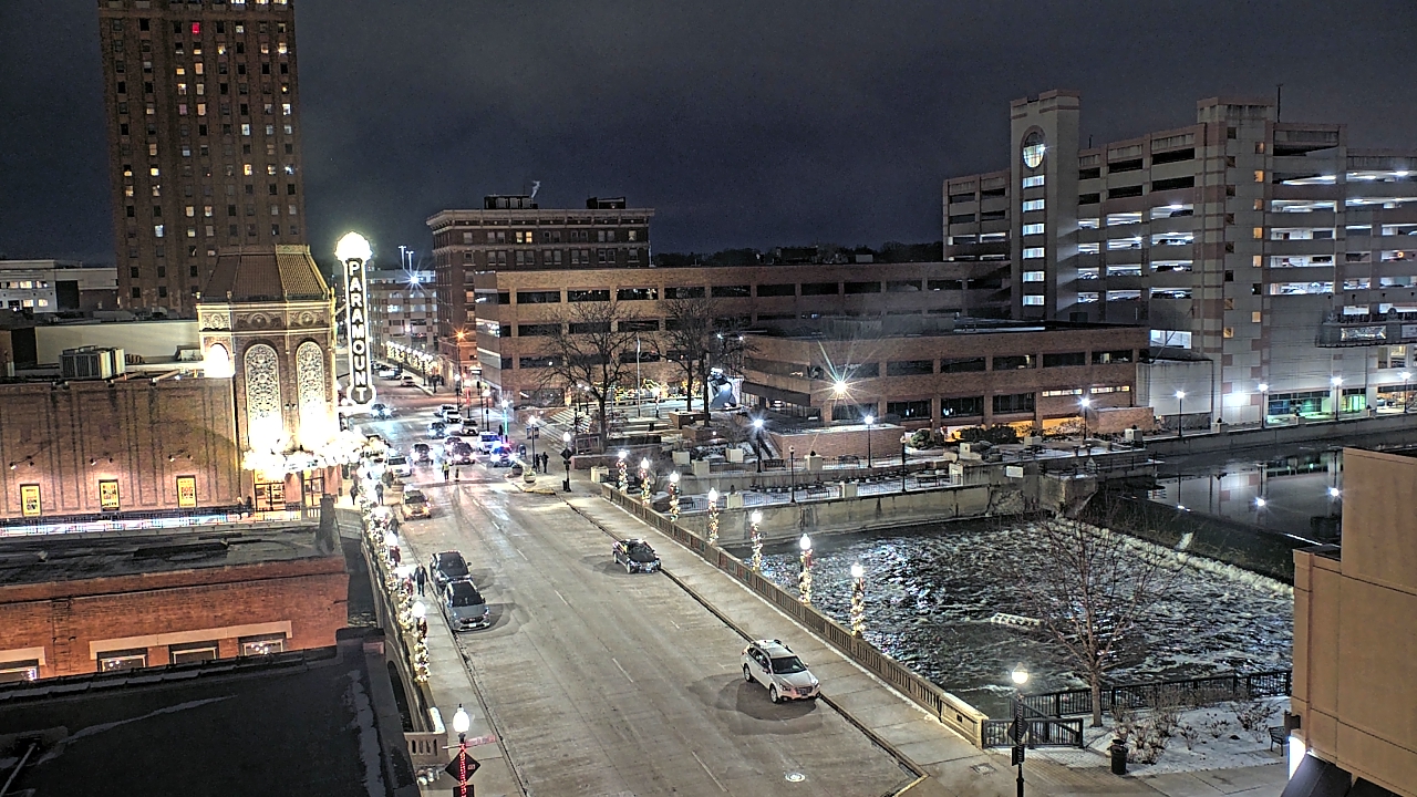 Thumbnail for current weather camera view from City of Aurora IL in Aurora, Illinois