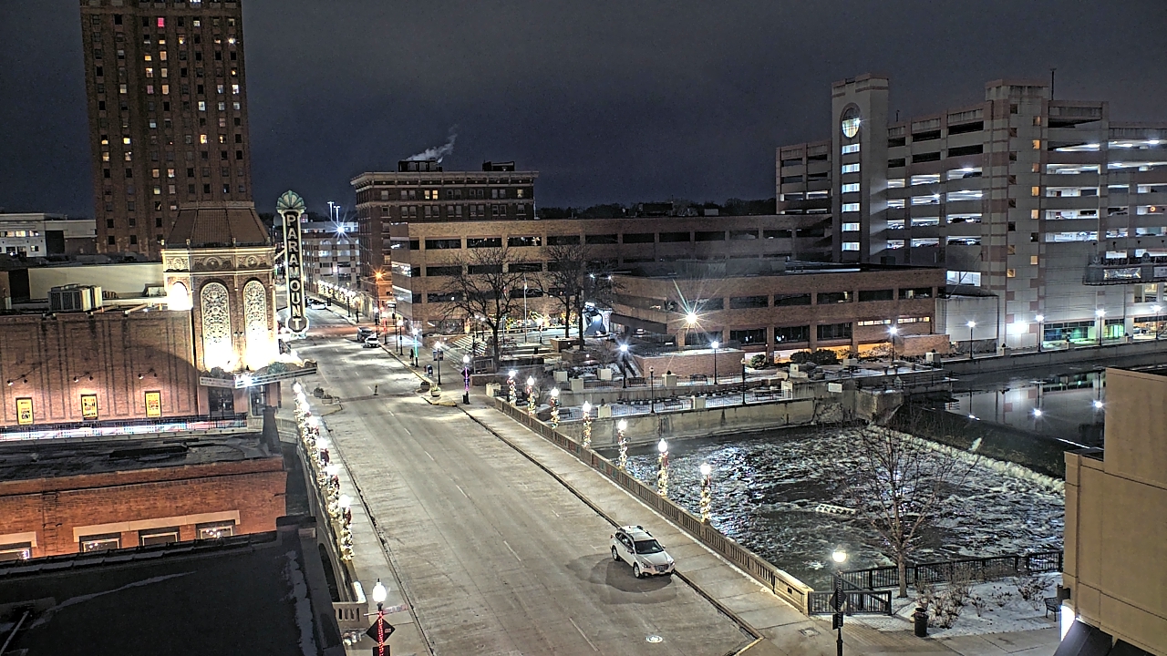 Thumbnail for current weather camera view from City of Aurora IL in Aurora, Illinois
