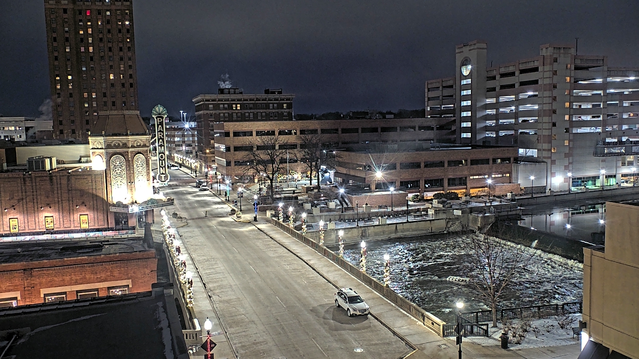 Thumbnail for current weather camera view from City of Aurora IL in Aurora, Illinois