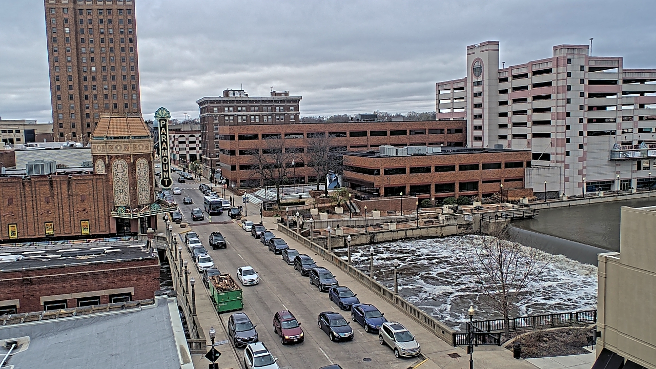 Thumbnail for current weather camera view from City of Aurora IL in Aurora, Illinois