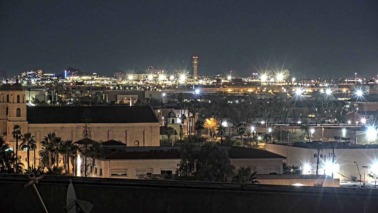 Thumbnail for current weather camera view from Arizona Science Center in Phoenix, Arizona