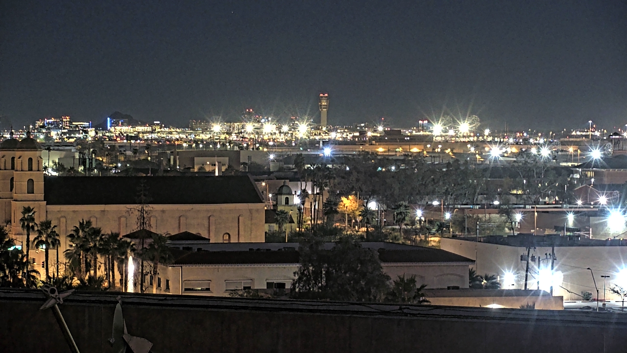 Thumbnail for current weather camera view from Arizona Science Center in Phoenix, Arizona