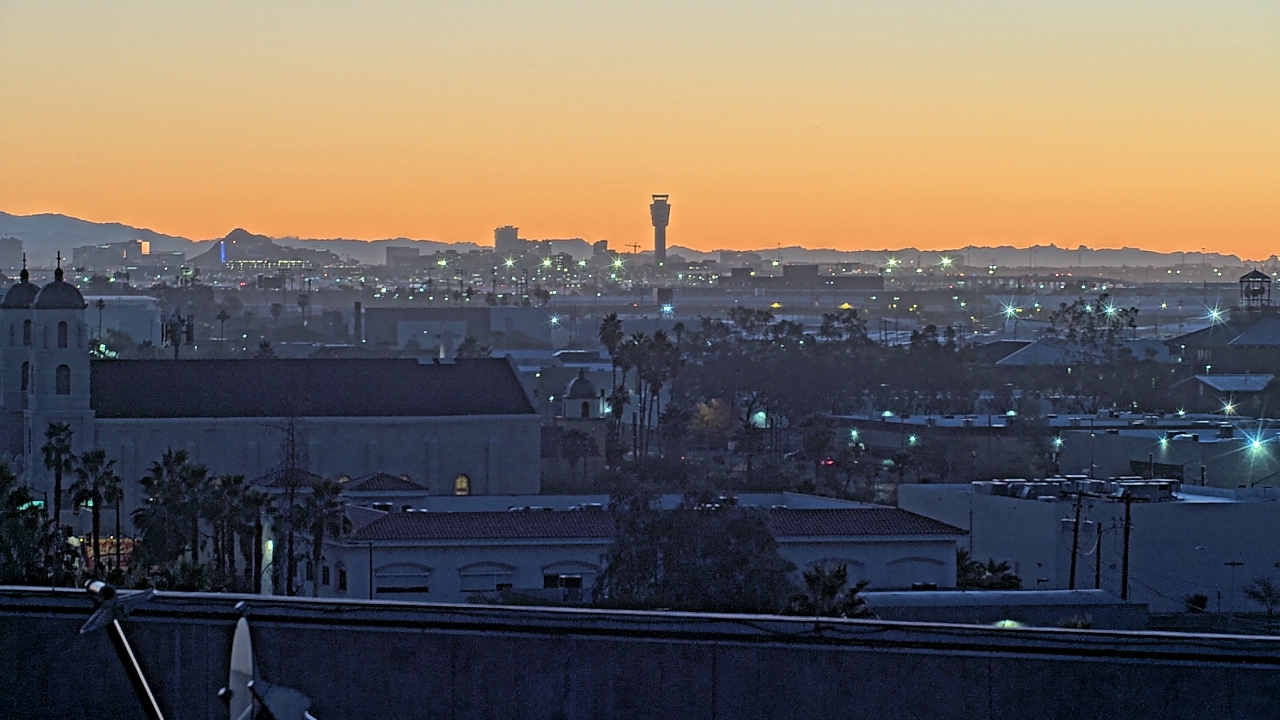 Thumbnail for current weather camera view from Arizona Science Center in Phoenix, Arizona