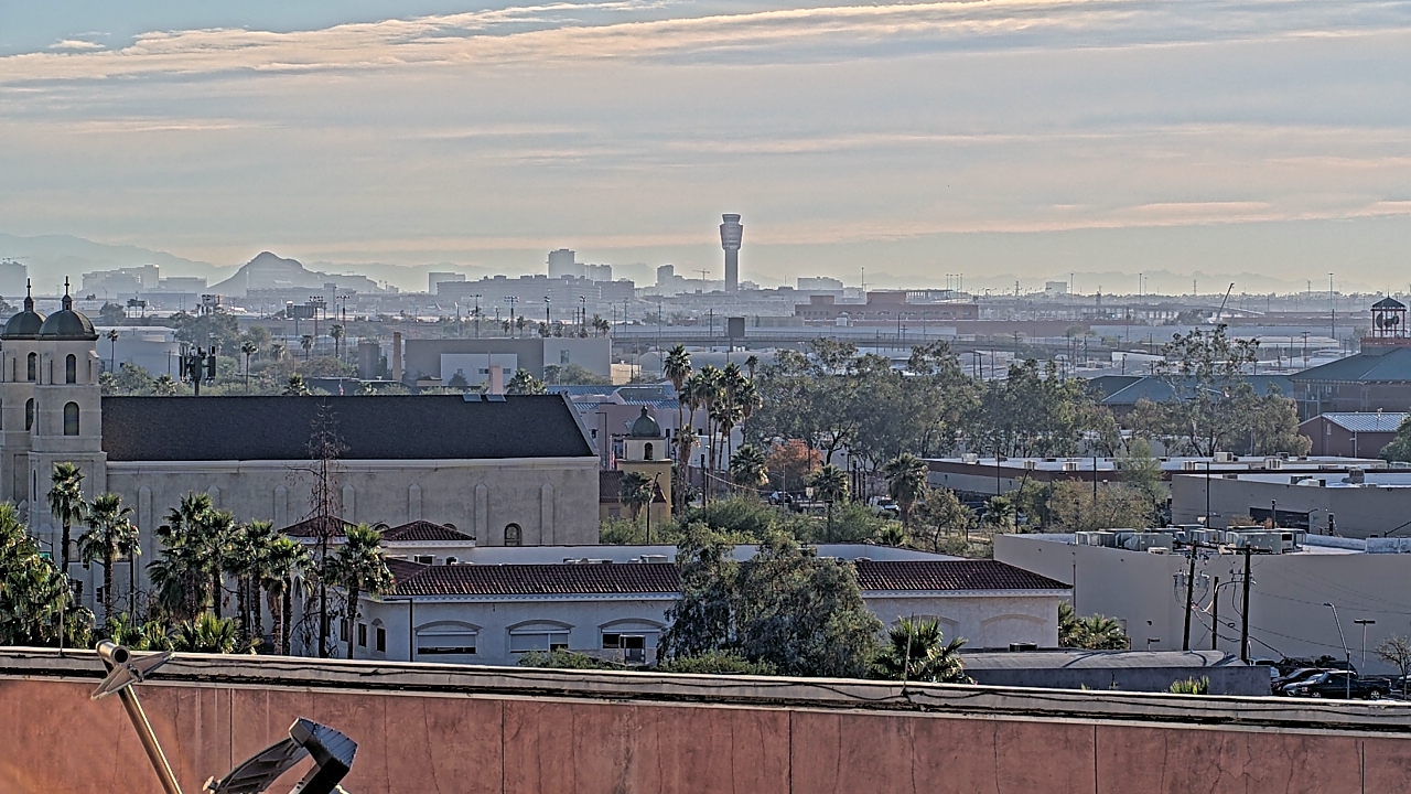 Thumbnail for current weather camera view from Arizona Science Center in Phoenix, Arizona