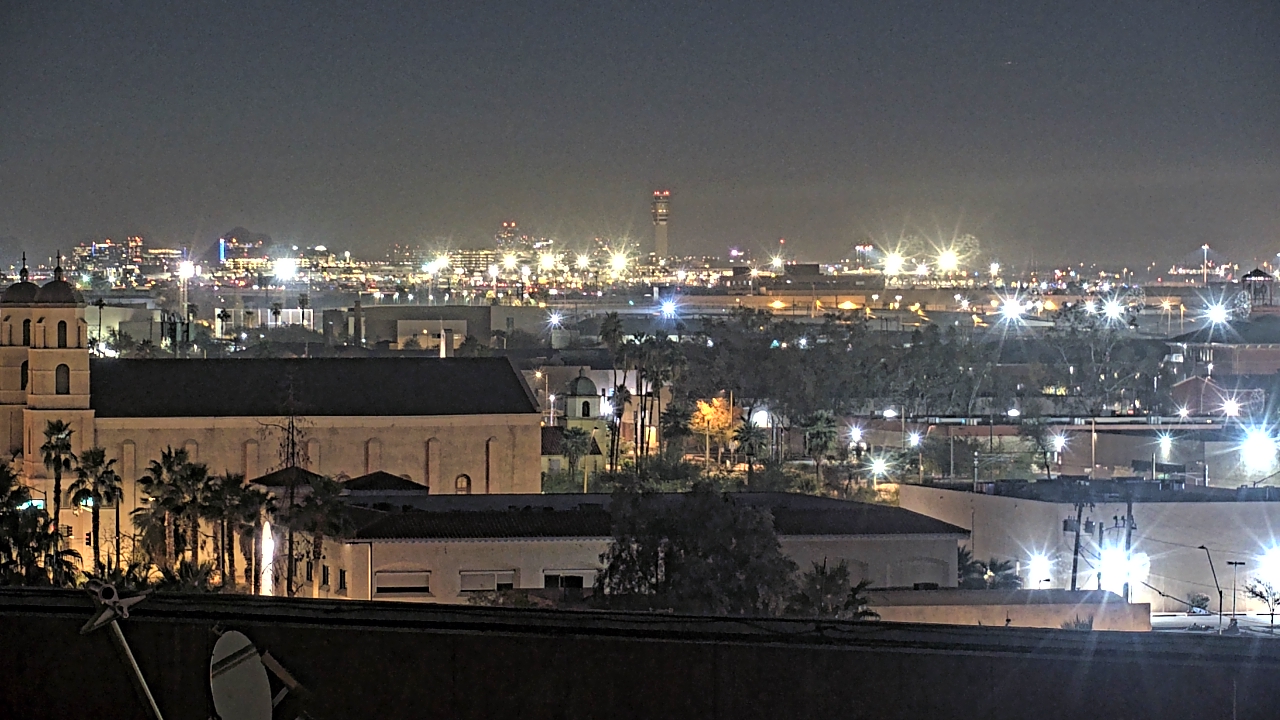 Thumbnail for current weather camera view from Arizona Science Center in Phoenix, Arizona