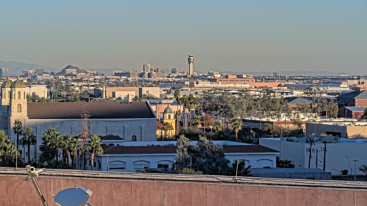 Thumbnail for current weather camera view from Arizona Science Center in Phoenix, Arizona