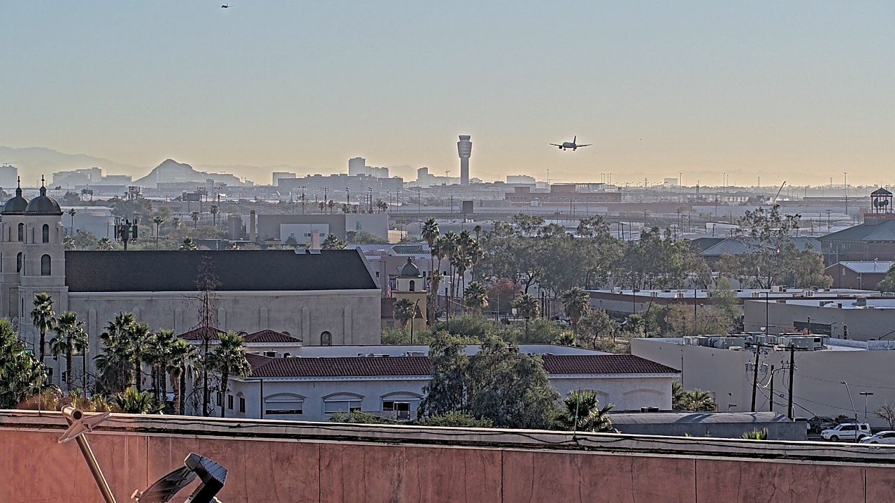 Thumbnail for current weather camera view from Arizona Science Center in Phoenix, Arizona