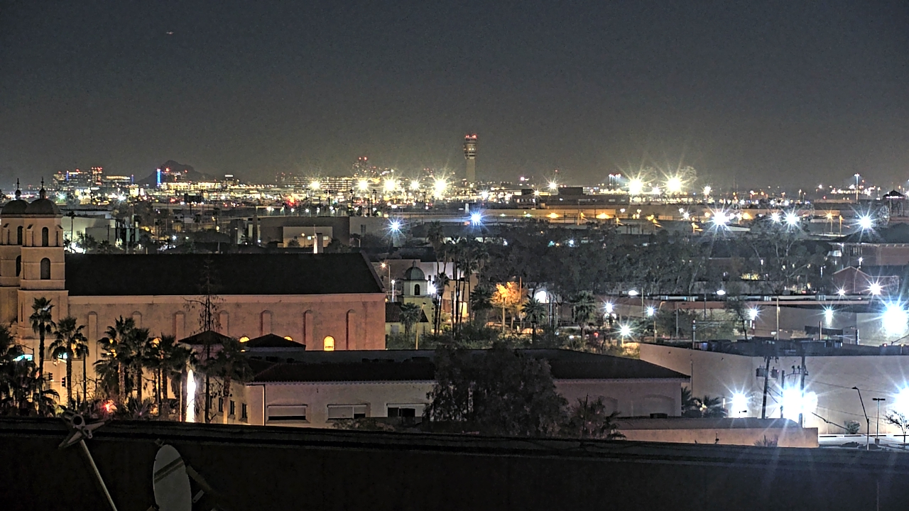 Thumbnail for current weather camera view from Arizona Science Center in Phoenix, Arizona