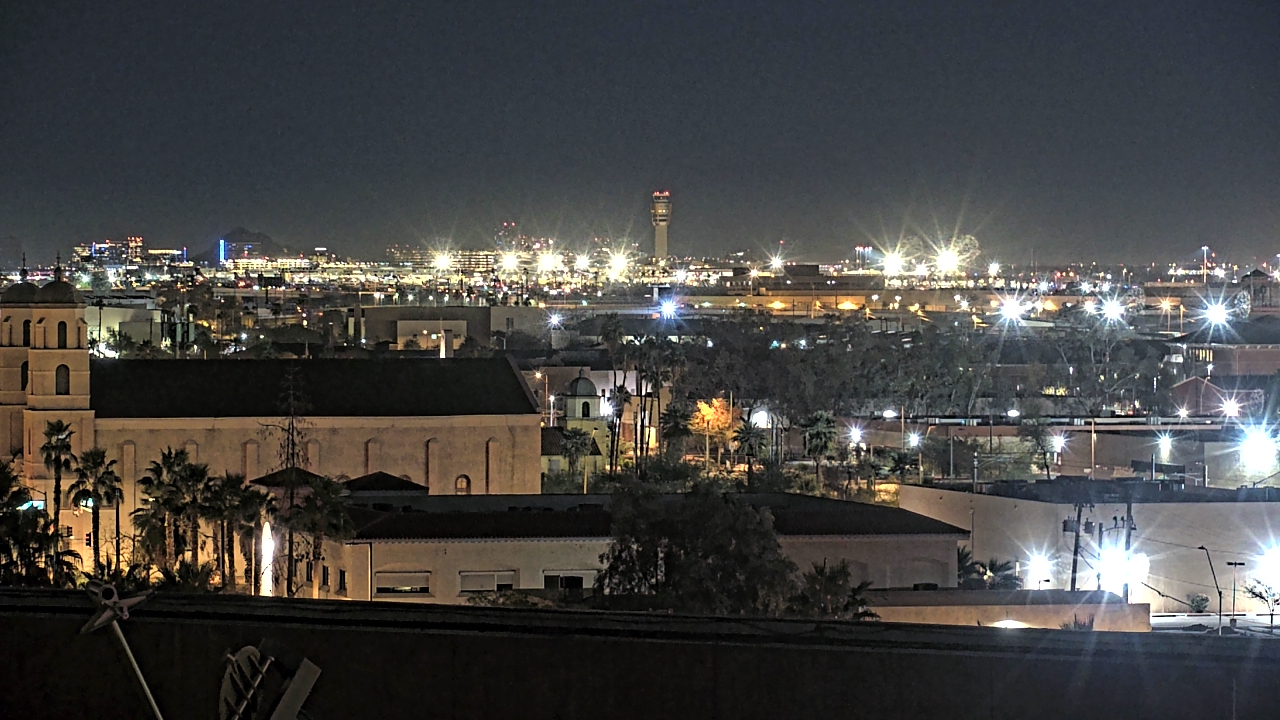 Thumbnail for current weather camera view from Arizona Science Center in Phoenix, Arizona