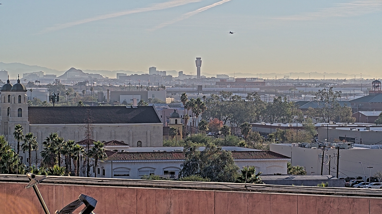 Thumbnail for current weather camera view from Arizona Science Center in Phoenix, Arizona