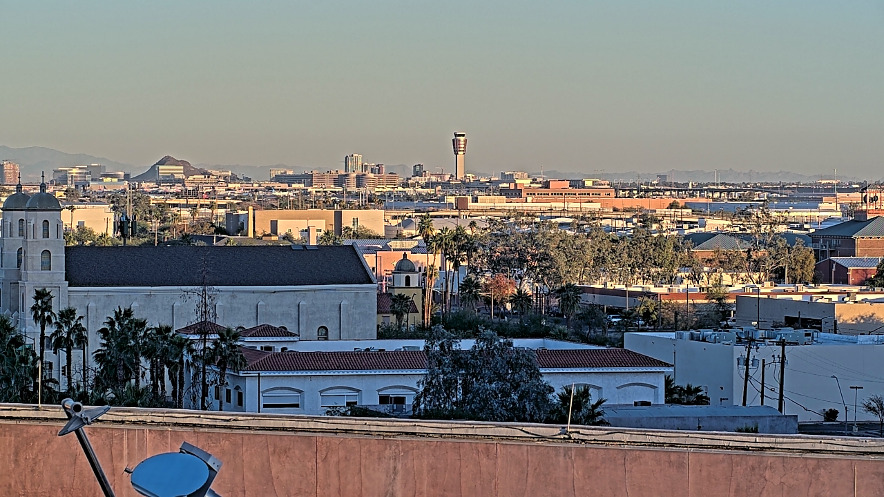 Thumbnail for current weather camera view from Arizona Science Center in Phoenix, Arizona