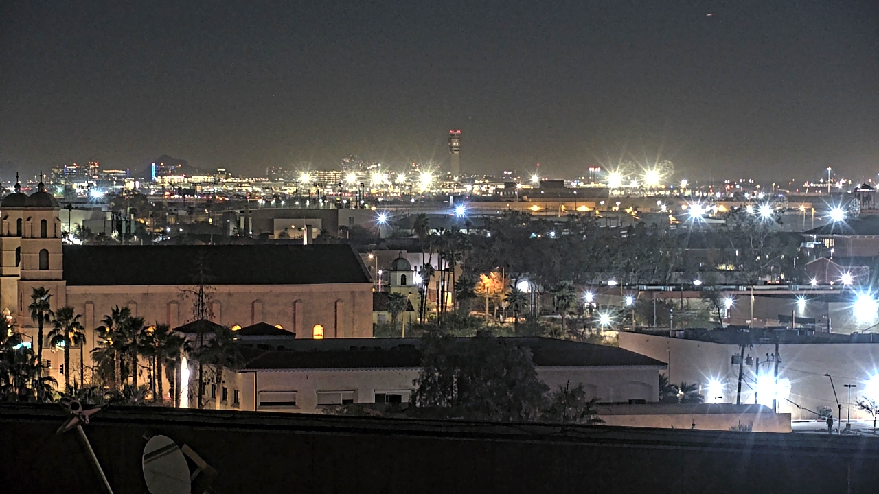 Thumbnail for current weather camera view from Arizona Science Center in Phoenix, Arizona