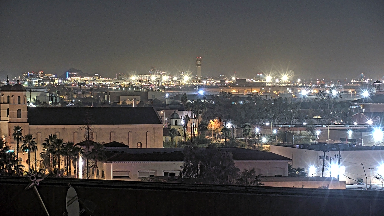 Thumbnail for current weather camera view from Arizona Science Center in Phoenix, Arizona