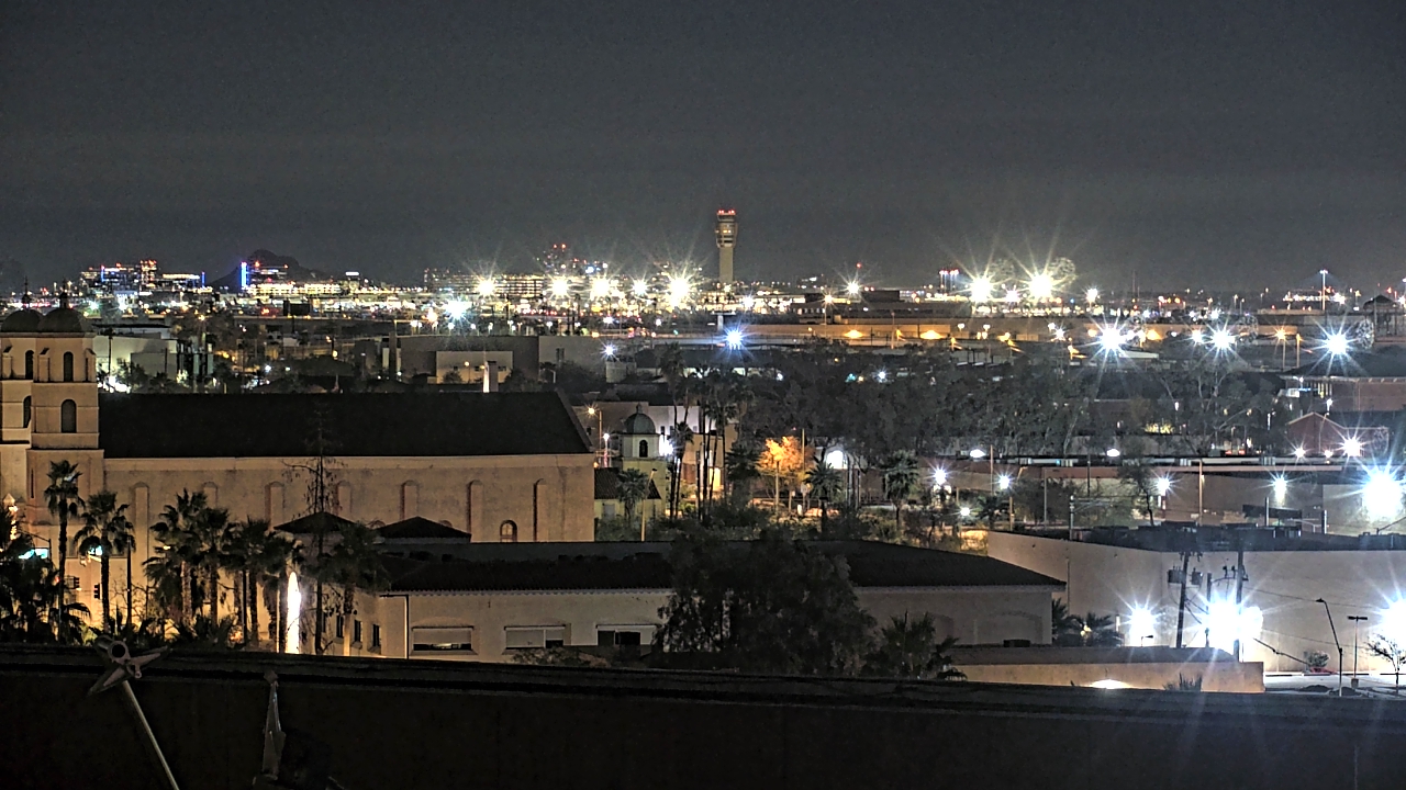 Thumbnail for current weather camera view from Arizona Science Center in Phoenix, Arizona