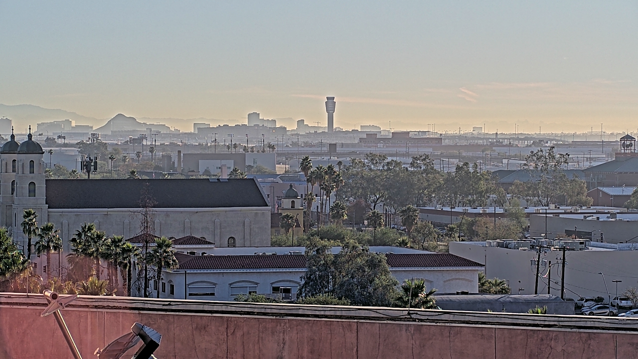 Thumbnail for current weather camera view from Arizona Science Center in Phoenix, Arizona