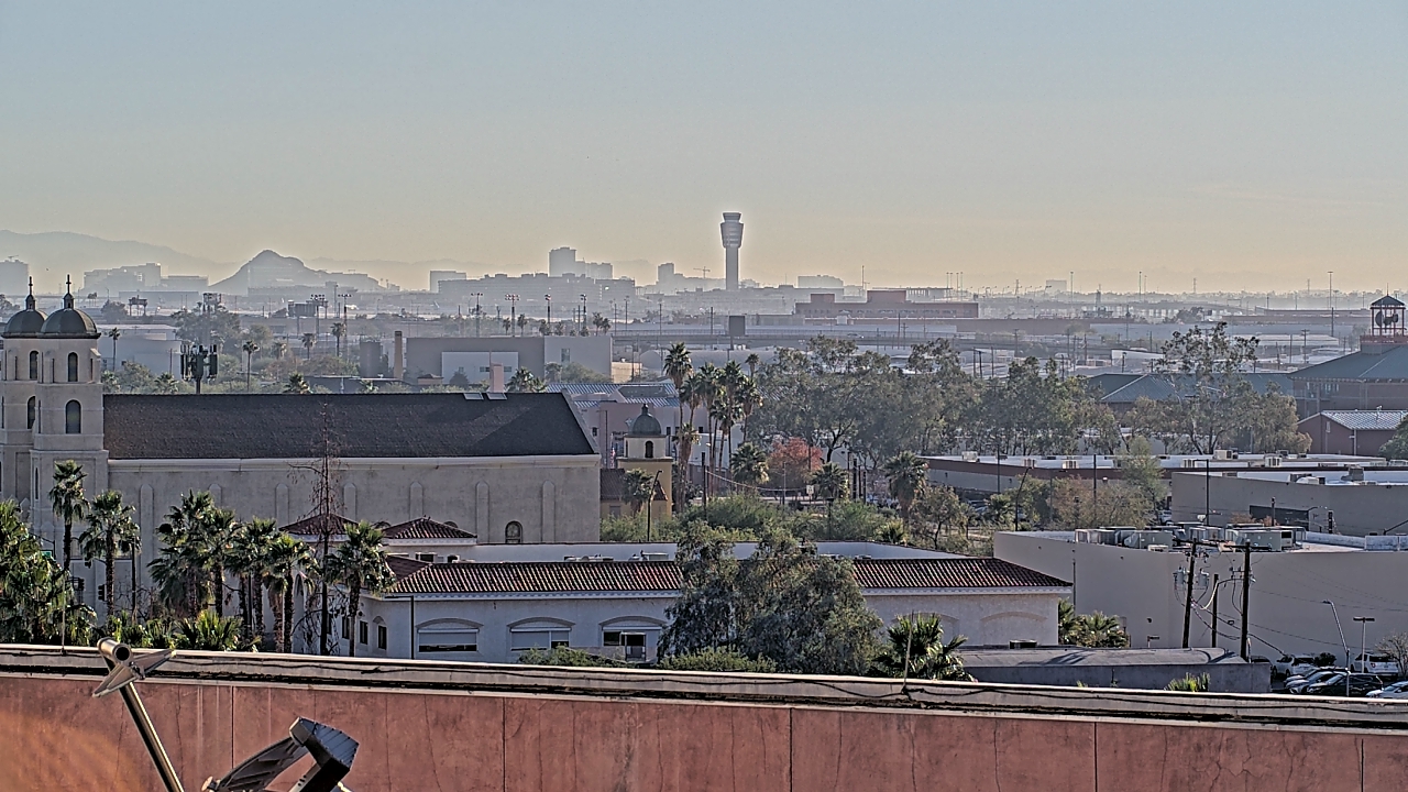 Thumbnail for current weather camera view from Arizona Science Center in Phoenix, Arizona