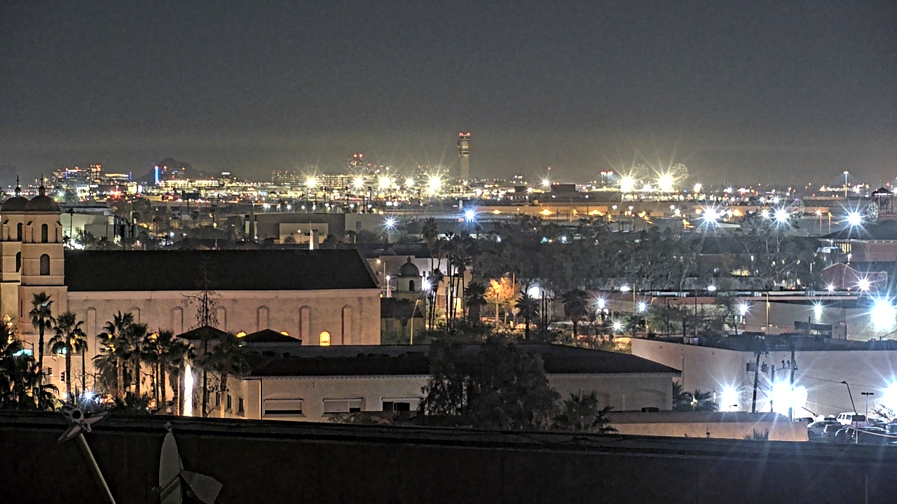 Thumbnail for current weather camera view from Arizona Science Center in Phoenix, Arizona