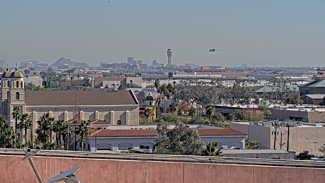 Thumbnail for current weather camera view from Arizona Science Center in Phoenix, Arizona