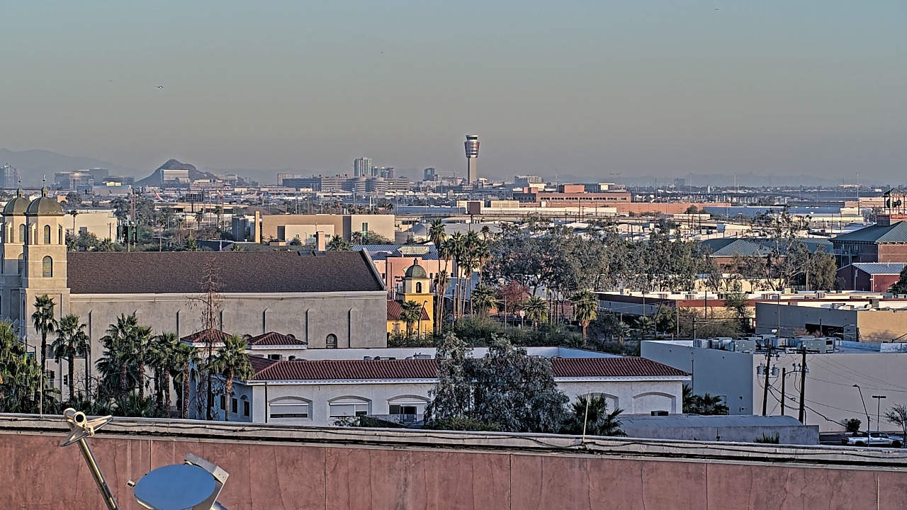Thumbnail for current weather camera view from Arizona Science Center in Phoenix, Arizona