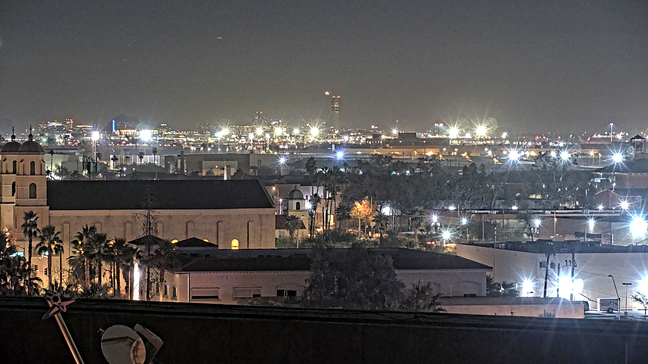 Thumbnail for current weather camera view from Arizona Science Center in Phoenix, Arizona