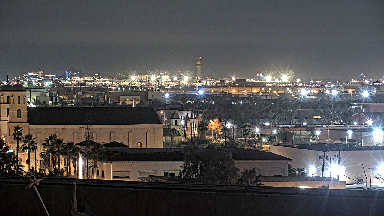 Thumbnail for current weather camera view from Arizona Science Center in Phoenix, Arizona
