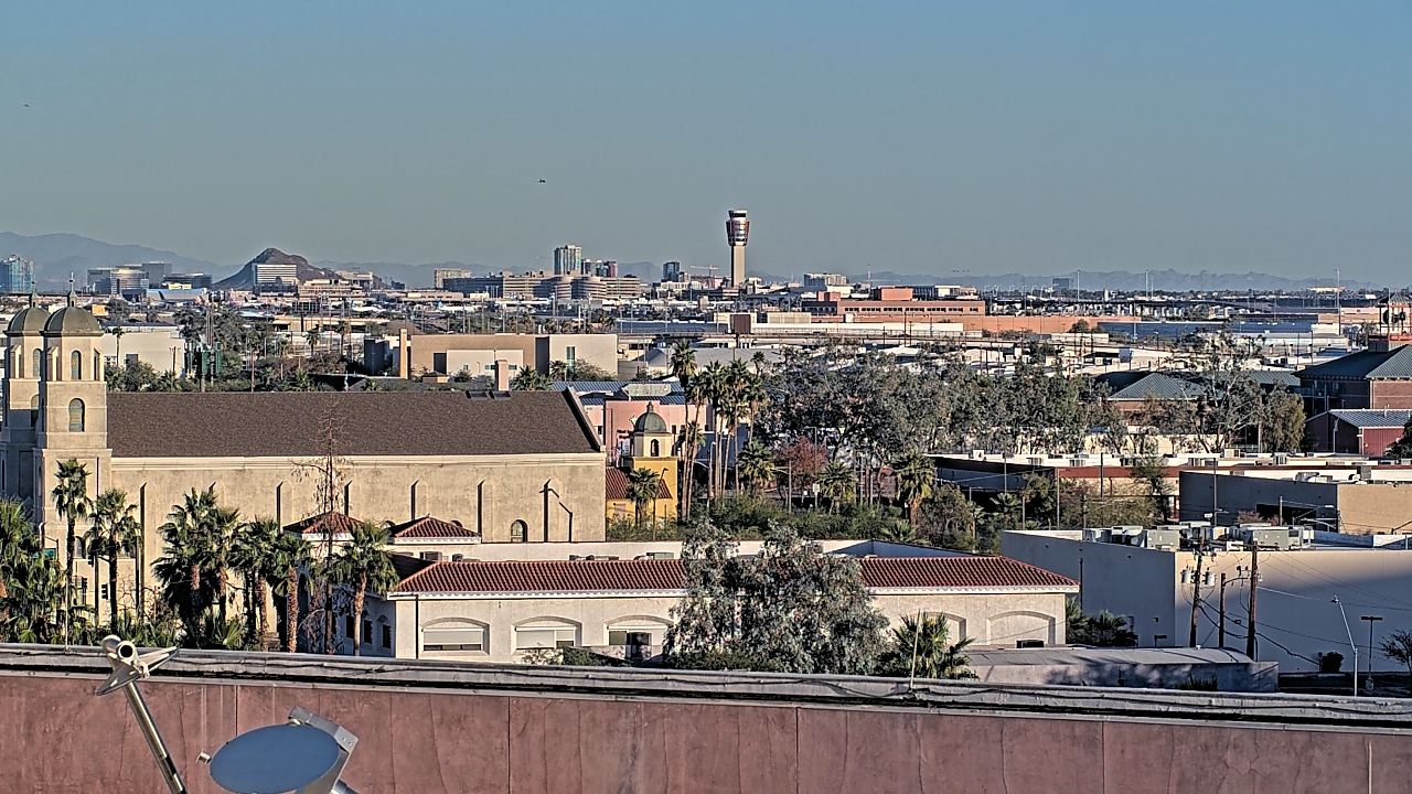 Thumbnail for current weather camera view from Arizona Science Center in Phoenix, Arizona