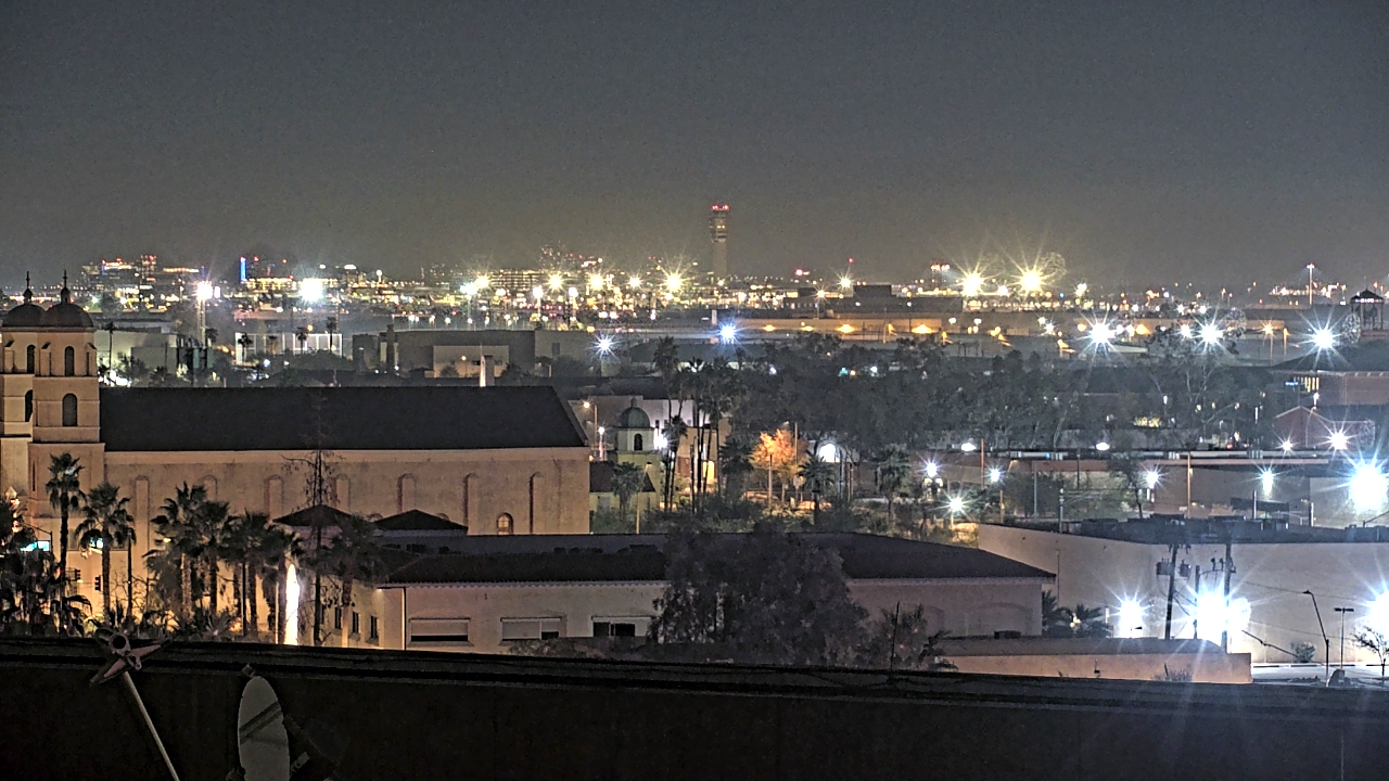 Thumbnail for current weather camera view from Arizona Science Center in Phoenix, Arizona