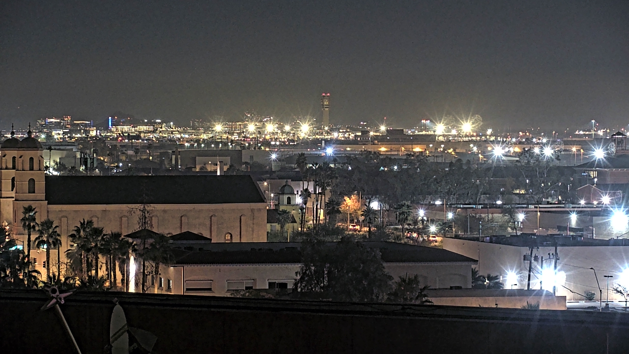 Thumbnail for current weather camera view from Arizona Science Center in Phoenix, Arizona