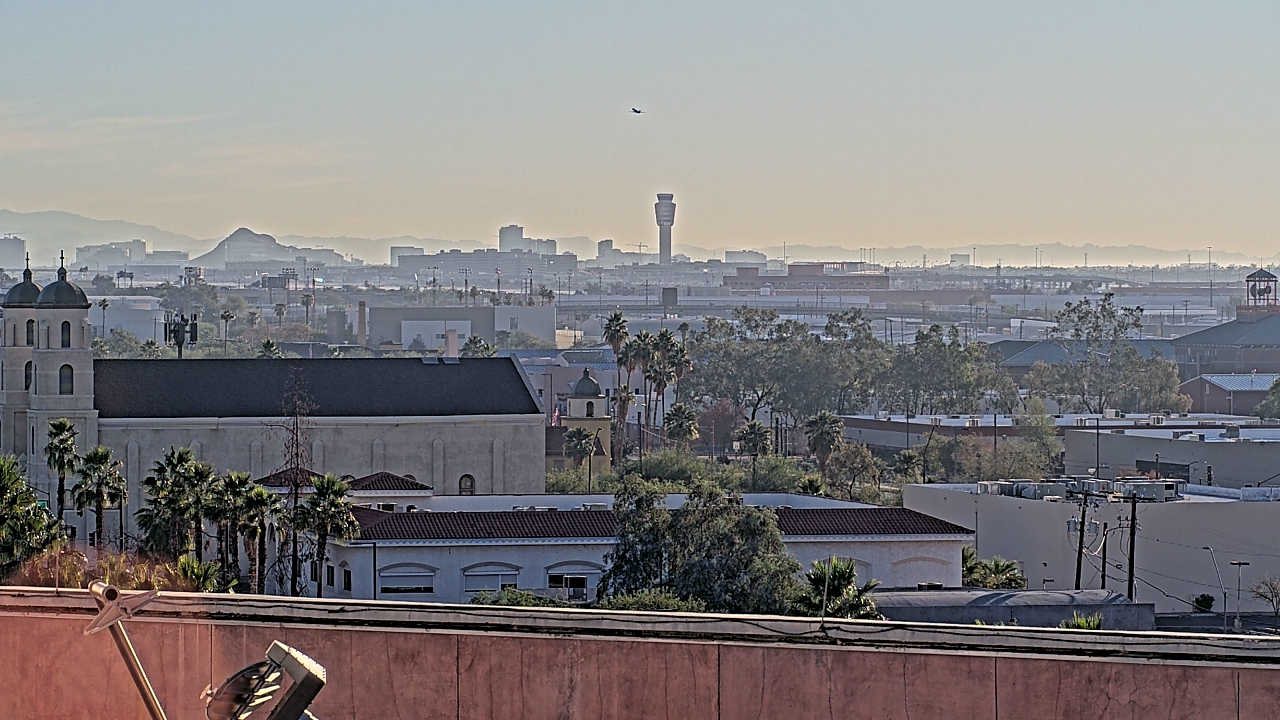 Thumbnail for current weather camera view from Arizona Science Center in Phoenix, Arizona