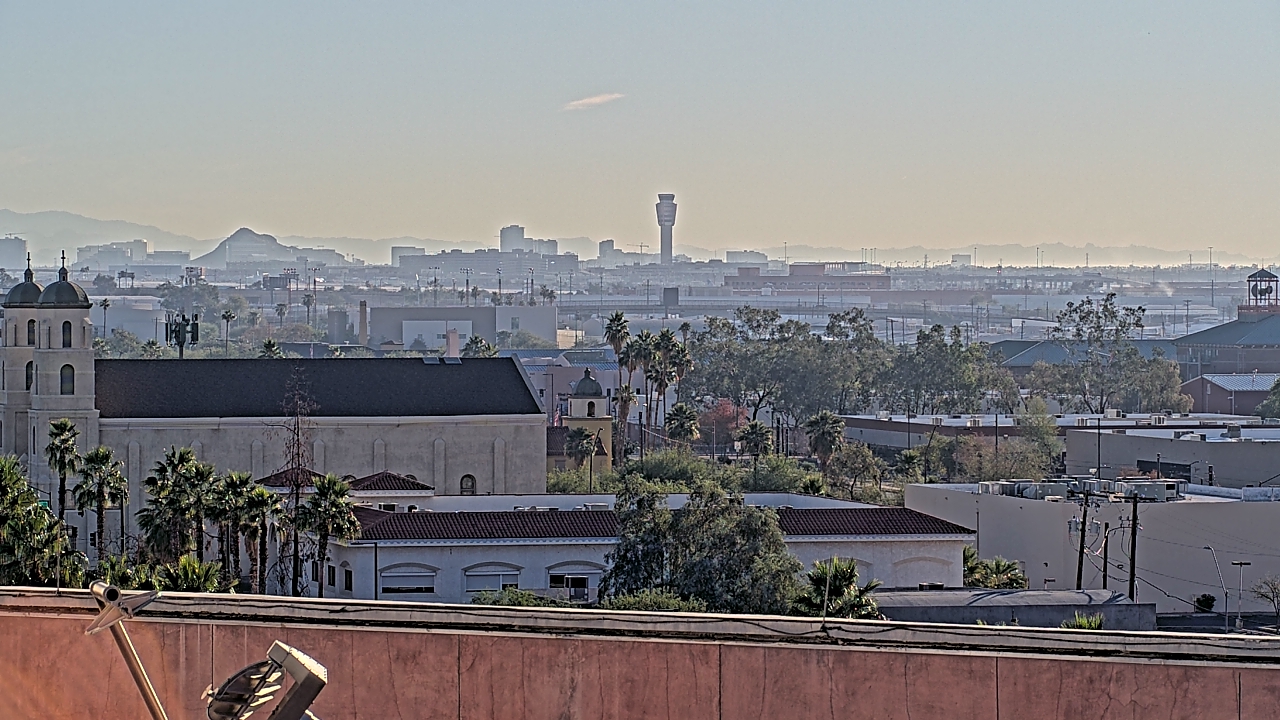 Thumbnail for current weather camera view from Arizona Science Center in Phoenix, Arizona