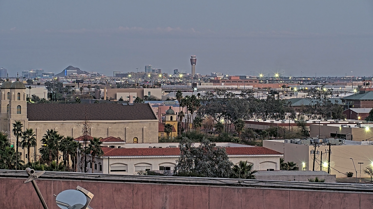 Thumbnail for current weather camera view from Arizona Science Center in Phoenix, Arizona