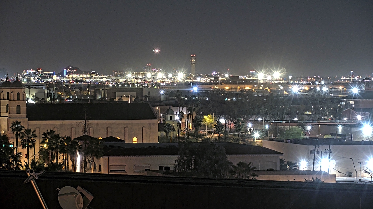 Thumbnail for current weather camera view from Arizona Science Center in Phoenix, Arizona