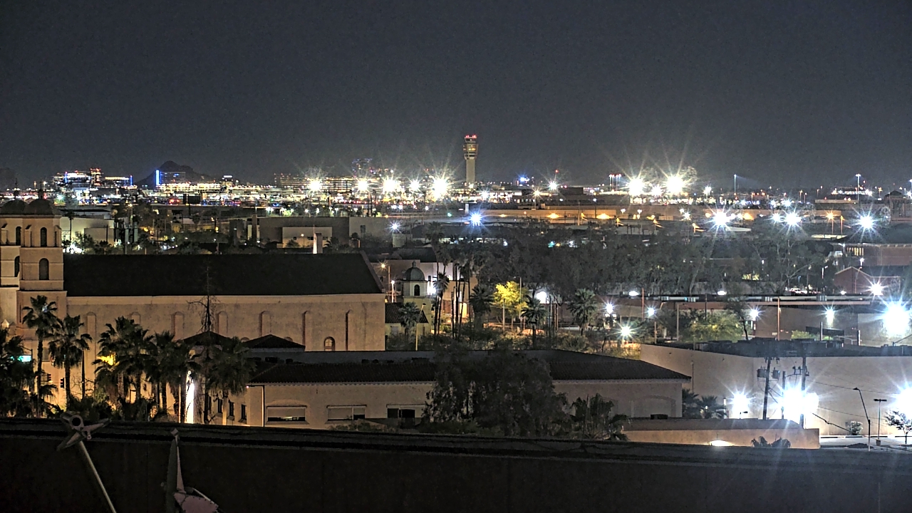 Thumbnail for current weather camera view from Arizona Science Center in Phoenix, Arizona