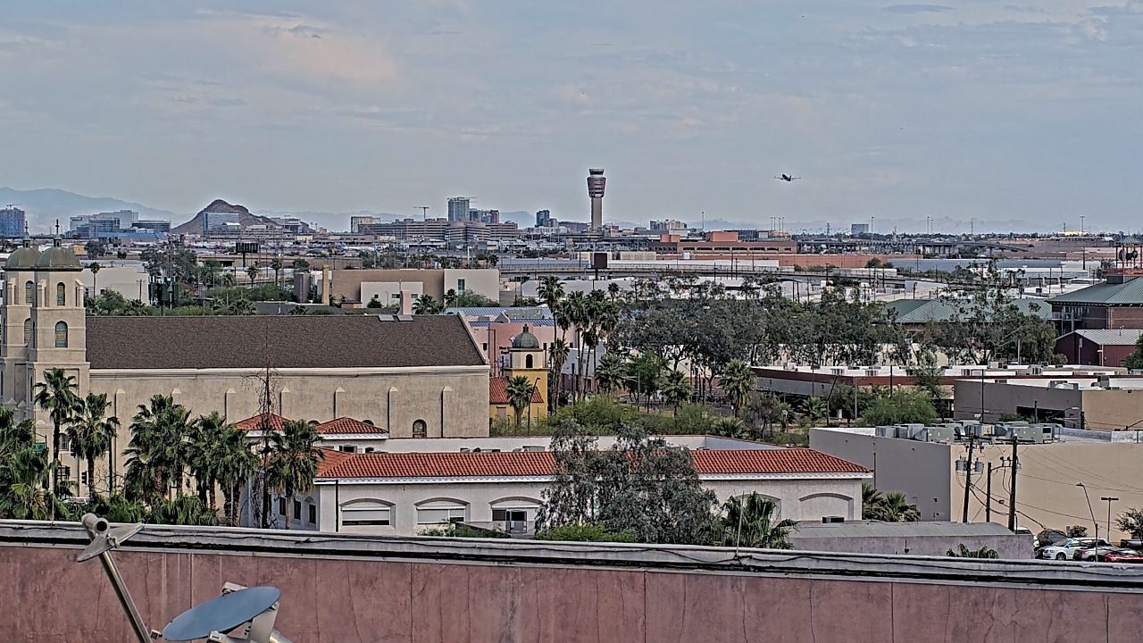 Thumbnail for current weather camera view from Arizona Science Center in Phoenix, Arizona