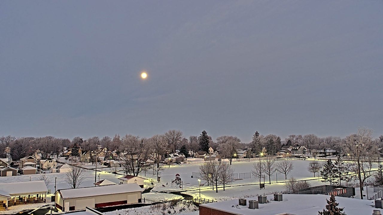 Thumbnail for current weather camera view from Beecher ES in Beecher, Illinois