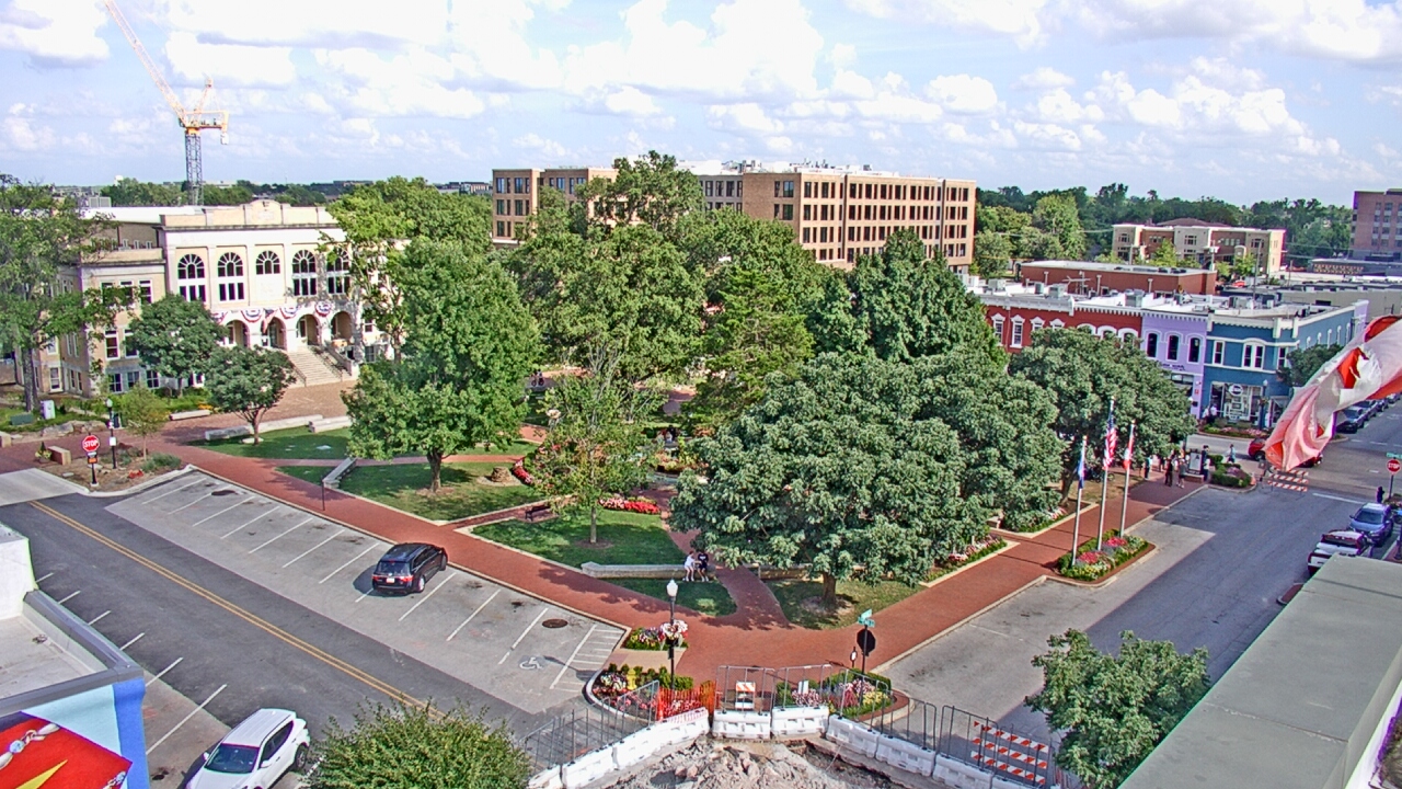 Thumbnail for current weather camera view from Walton�s 5 & 10 in Bentonville, Arkansas