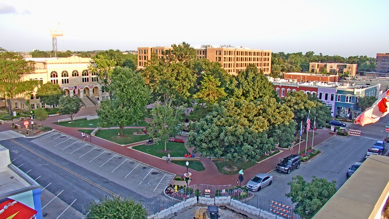 Thumbnail for current weather camera view from Walton�s 5 & 10 in Bentonville, Arkansas